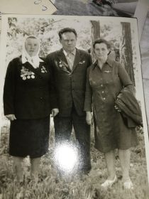 С однополчанами на 30 лет Победы