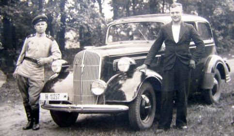 Фото подписано для друга - ст.сержант Тренев Михаил Миронович. 05.07.1945г.