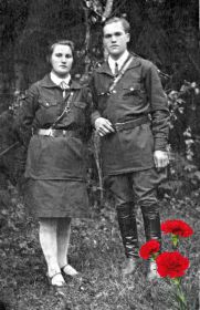 Павел Васильевич со своей старшей сестрой Анастасией Васильевной - участницей Великой Отечественной войны.