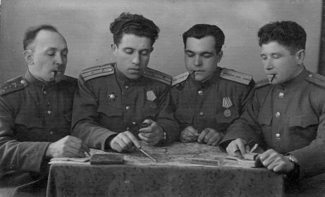 Военный совет 1945 г. Мамин А.М. справа