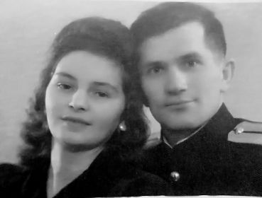 Мои бабушка и дедушка Лабутины Зоя Ивановна и Евгений Константинович, Кронштадт, 1949