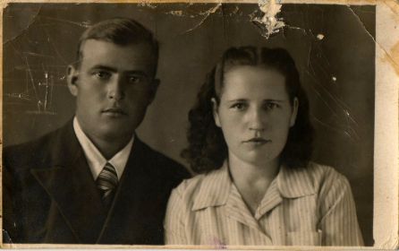 Утешев В.П. с женой, 1949 г.