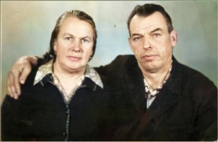Его дочь Лидия (1930-2020 ) с супругом Петрушиным Иваном Яковлевичем