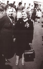 Мария Александровна с коллегой Калабиной Верой Лукьяновной