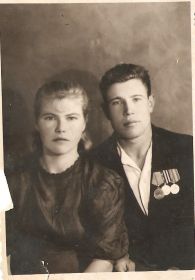 Памятная фотография из семейного альбома 1946г