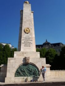 Памятник освободителям в Венгрии (май, 2019)