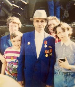 На параде в честь 50-летия Победы, 9 мая 1995 года