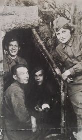 Осень 1941 Волховский фронт ЗЕМЛЯНКА боевые друзья