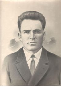 Емельян Иванович Кузнецов перед уходом на фронт