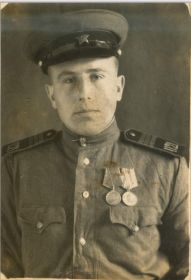Фото Ветерана( Гудков Максим Герасимович в военные дни)