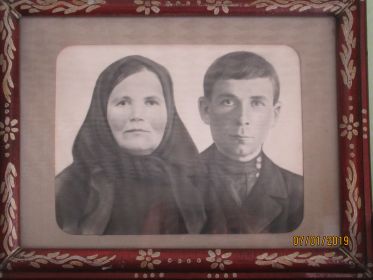 Фотопортрет с женой,  Бартеневой (дев. Бачагова) Аполлинарией Фёдоровной