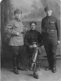 Дубасов Иван Сергеевич с сослуживцами 1938 год