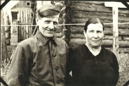 Бабушка с мужем Царевым А.М.