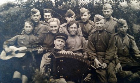 Среди однополчан