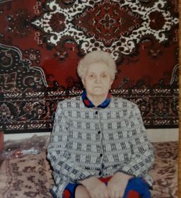 Бабушка Бикеева ( Горбунова) Елизовета Николаевна , фото сделано в 2005 году