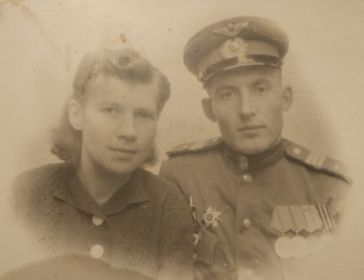 Дроздов Фёдор Тимофеевич с женой труженицей тыла Дроздовой Анастасией Ивановной