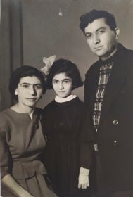 С женой и дочерью, 1964 г.