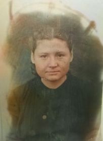 Бабушка в молодости
