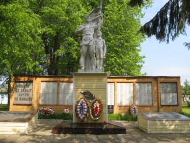 Братская могила в д. Верхняя Песочня Кировского района Калужской области