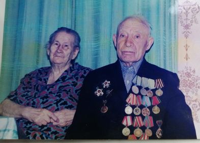 С супругой во время празднования Дня Победы!