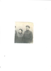 Берлин 1945, Дедушка и Бабушка