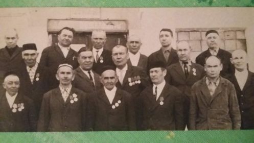 Фотография франтовиков д. Кабакуш.