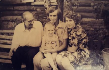 Как мало фотографий, напоминающих нам о наших героях.