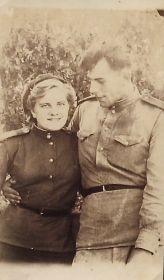 Бабушка и дедушка-Ковалевы Владимир Георгиевич и Антонина Александровна служили в 540 Берлинском авиаполку, поженились после войны
