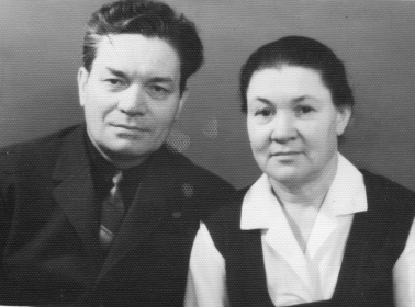 Зубарева Валентина Петровна с мужем Котенковым Иваном Ивановичем, фотография 1968 года