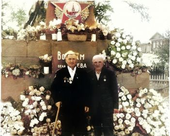 Середина 70-х, празднование Дня Победы, Рязанская область, Мемориал "Воинам Азеева" в селе Азеево