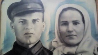 Дедушка со своей женой, перед отправкой на фронт