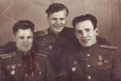 С боевыми друзьями