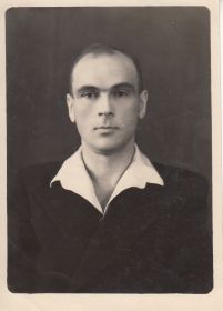 Дрючков Борис Александрович, октябрь, 1949г.