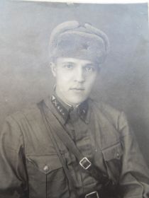 Старший сержант Романов Анатолий 1942 год