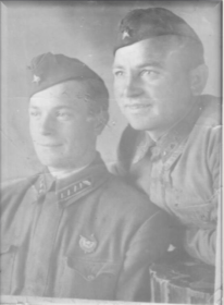 Мирошниченко П.И. с боевым товарищем 1940 год