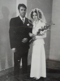 Бабушкина дочь (моя мама) выходит замуж