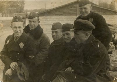 Пётр Бураков и однополчане , военное фото
