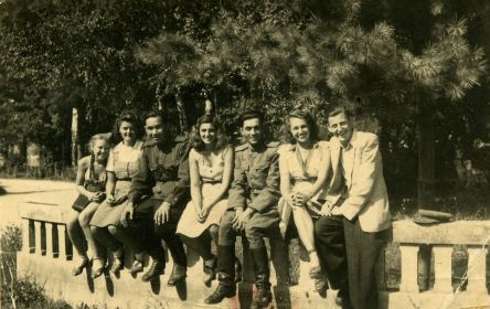 12-й ВДГСП 4 ГВДД. Вена, 1945