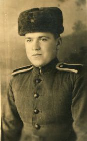 Курсант Смоленского артиллерийского училища г. Ирбит, январь 1946 года