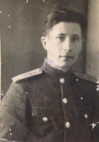 Долотказин Борис Алексеевич (лейтенант, командир танка)