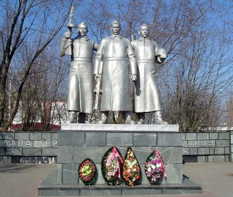 Братская могила г. Строитель Белгородской области