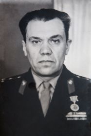 Николай Егунов неоднократно получал благодарности за хорошую работу. Эта фото было размещено на Доске почёта работников внутренних дел города Коркино