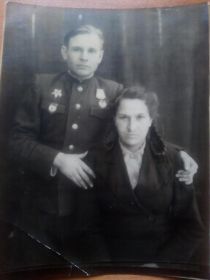 Кокшаров Семён Афанасьевич с женой. 1948 г.