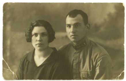 Отец Татарский Пиня Григорьевич и мама Татарская Полина Исааковна перед уходом на фронт