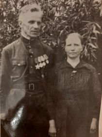 Иван Корнеевич с женой Наталией Федоровной