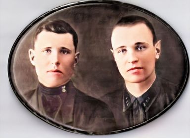 Николай и Борис Корчагины перед войной.