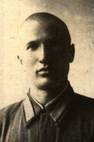 Подлеснов Николай Федорович во время учебы в Саранском аэроклубе им. П. Ф. Федосеенко