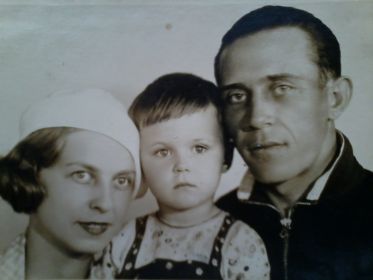 Вместе с дочкиной подписью