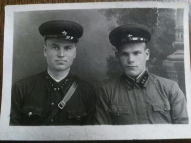 Глазунов Константин Акимович (старший командир) ,рядом друг Николай фото1939года