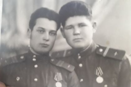 Фото сделано в Ленинграде, с другом Николаем - слева- (сержантом) -1926 года рождения  , родом из Калининграда.